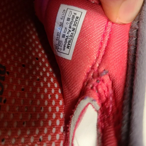 Columbia kids Water Outdoor Shoes Size 12 - Picture 13 of 16